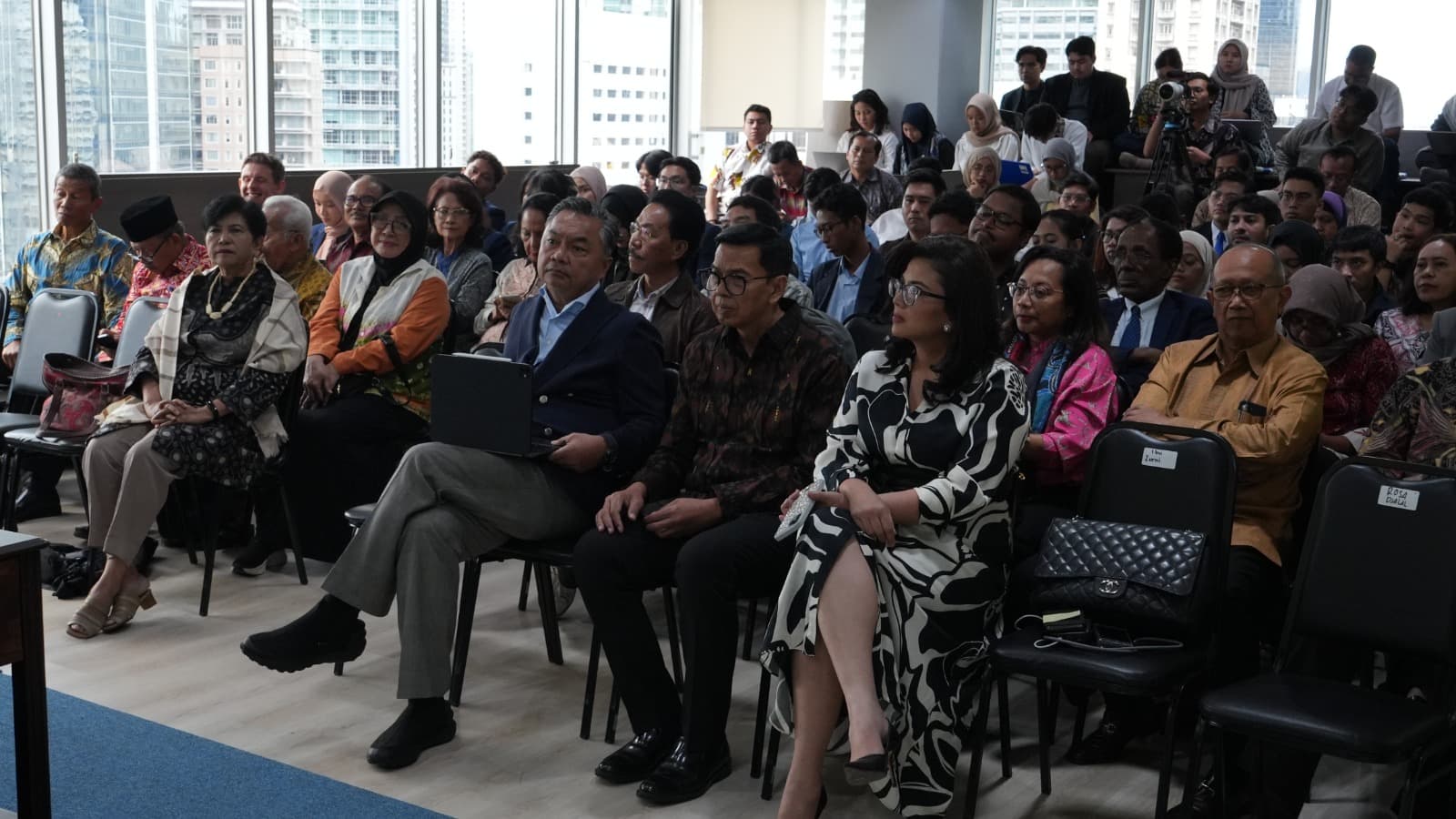 pusat studi asia tenggara